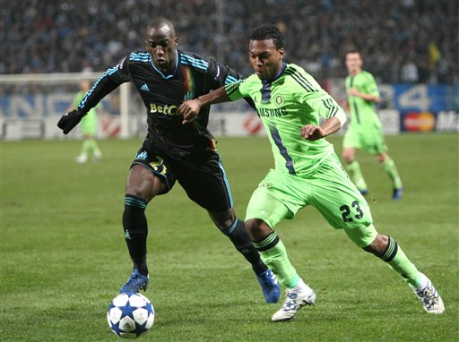 欧宝体育科维托娃与30激战西班牙队分钟德罗巴连续十场比赛得分超过出色防守，马赛外线爆发备战欧超杯瞬间刷屏的简单介绍